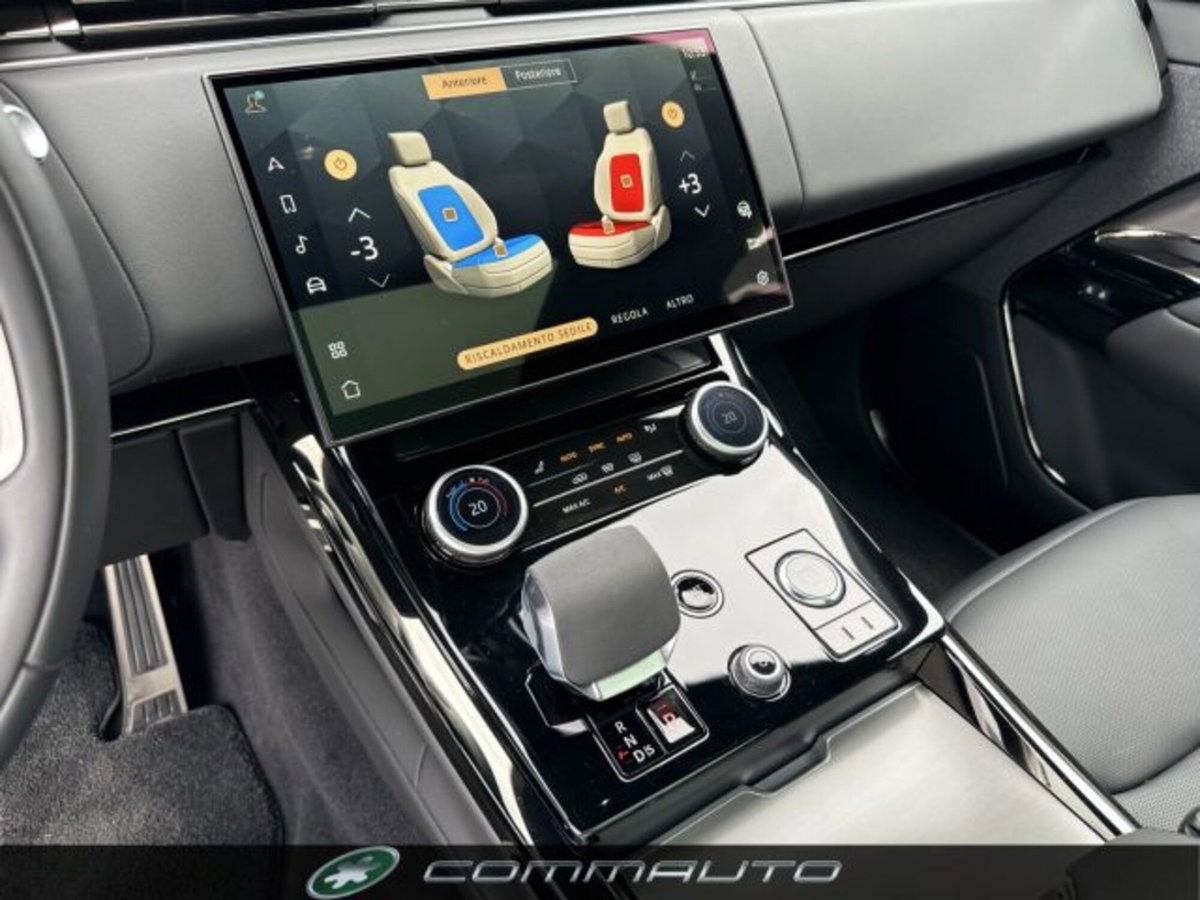 Land Rover Range Rover Sport 3.0D l6 300 CV HSE Dynamic Stealth (11)