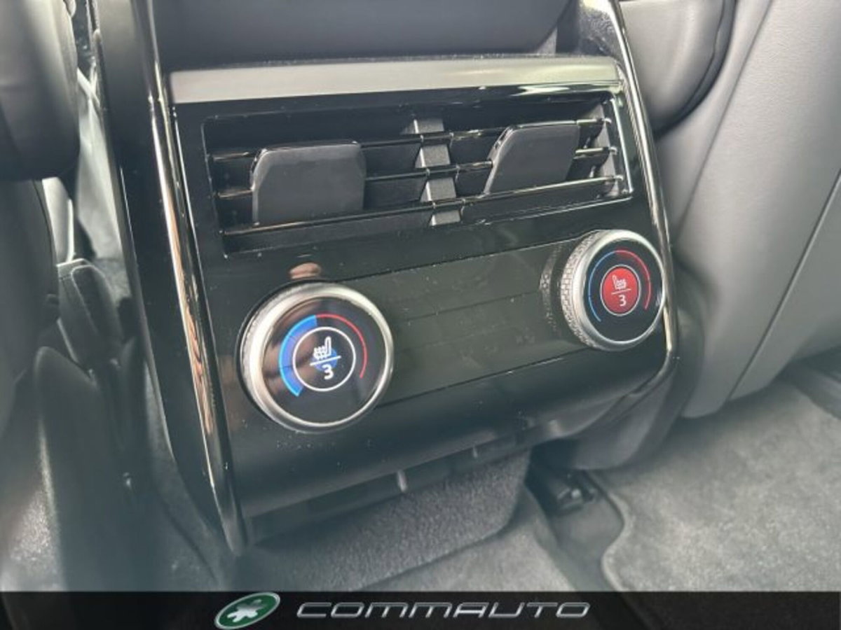 Land Rover Range Rover Sport 3.0D l6 300 CV HSE Dynamic Stealth (16)