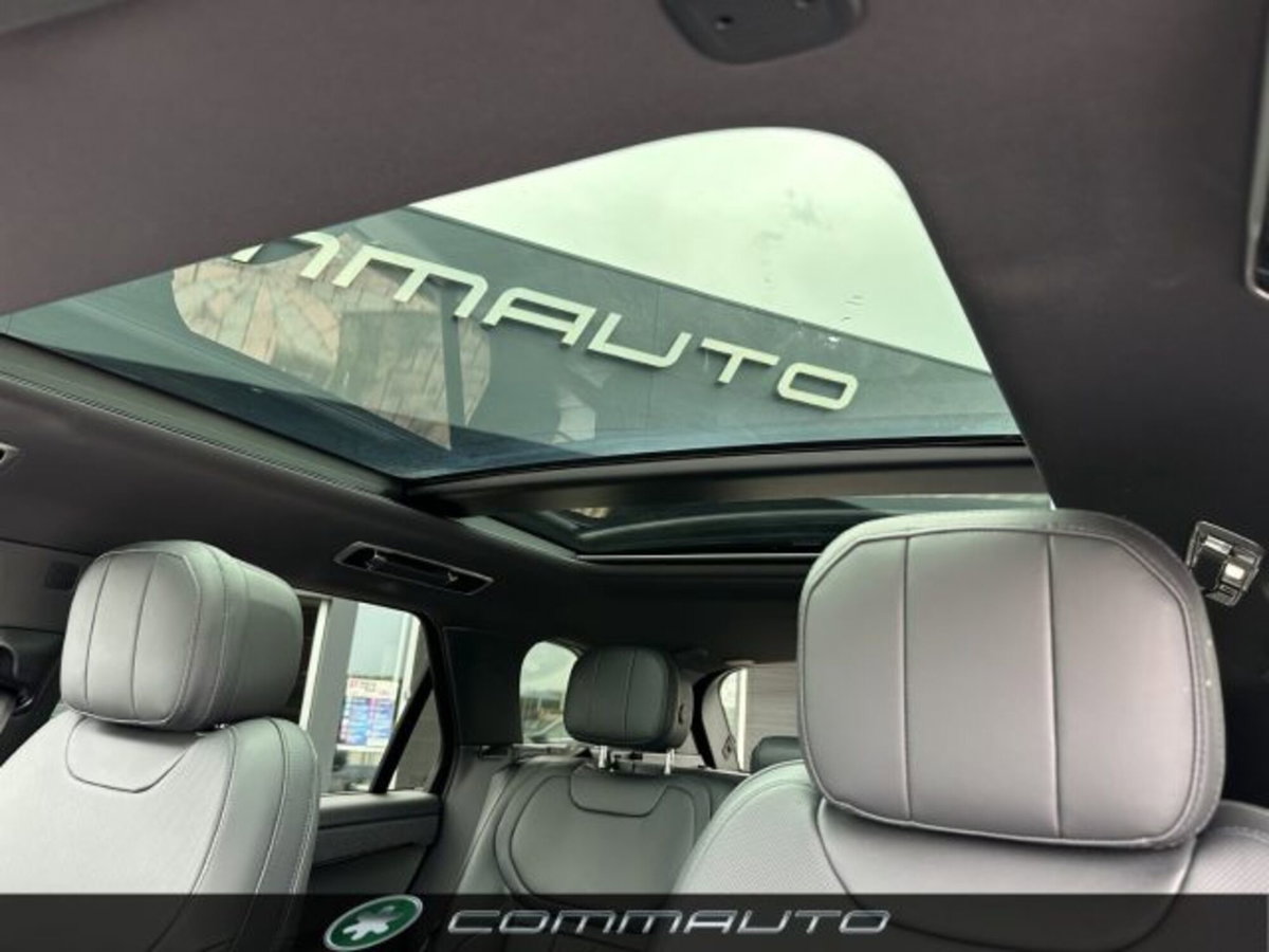 Land Rover Range Rover Sport 3.0D l6 300 CV HSE Dynamic Stealth (8)