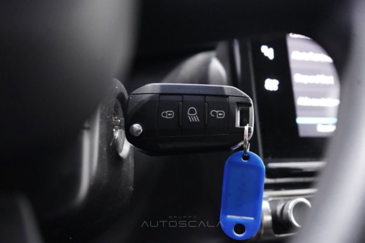 Citroen C3 1.2 puretech You s&s 83cv neopatentati (17)