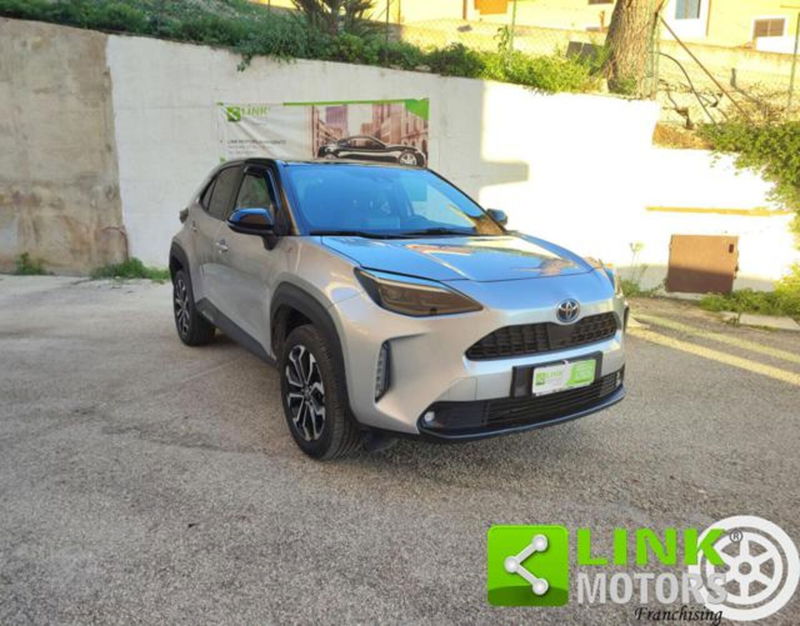 Toyota Yaris Cross 1.5 Hybrid 5p. E-CVT AWD-i Trend