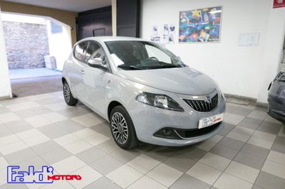 Lancia Ypsilon 1.0 FireFly 5 porte S&S Hybrid Alberta Ferretti usata