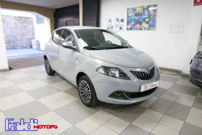 Lancia Ypsilon 1.0 FireFly 5 porte S&S Hybrid Alberta Ferretti