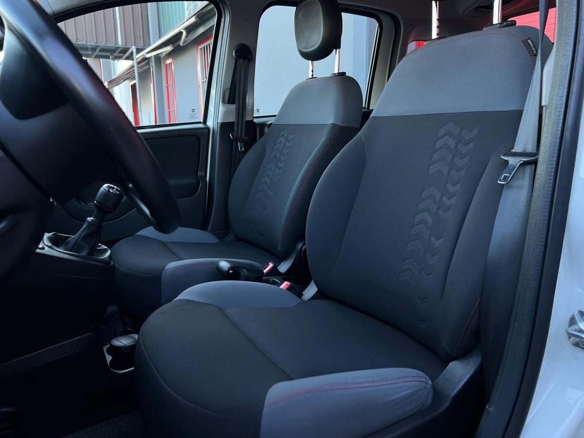 Fiat Panda 1.3 MJT 95 CV S&S 4x4 (10)