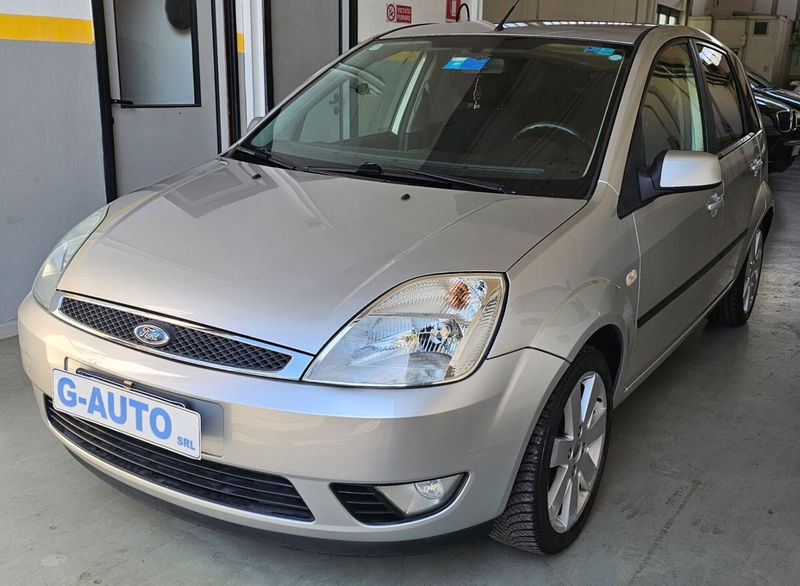 Ford Fiesta 1.4 TDCi 5p. Ghia