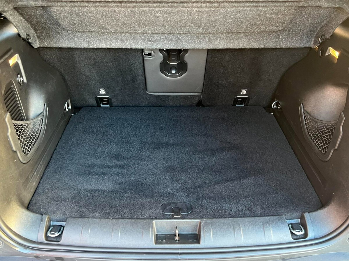 Jeep Renegade 1.6 Mjt 120 CV Limited (17)