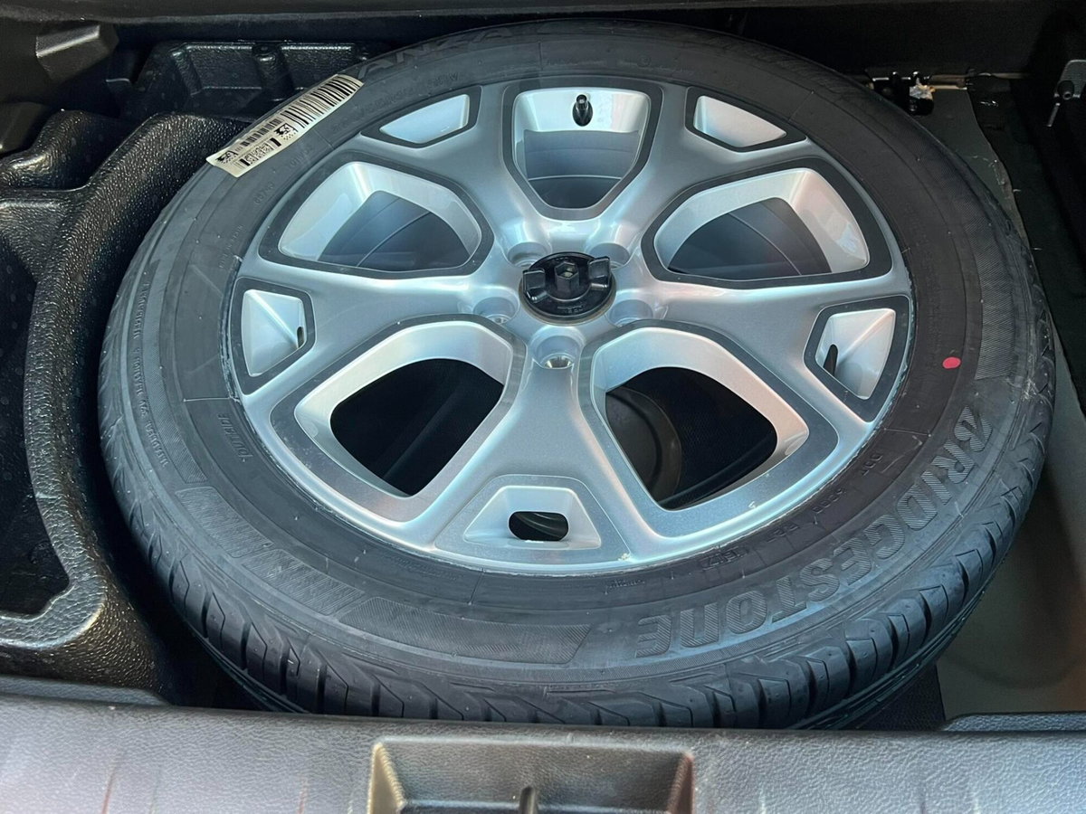 Jeep Renegade 1.6 Mjt 120 CV Limited (18)