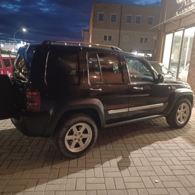 Jeep Cherokee 2.8 CRD Limited (2)