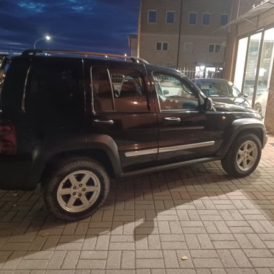 Jeep Cherokee 2.8 CRD Limited (9)