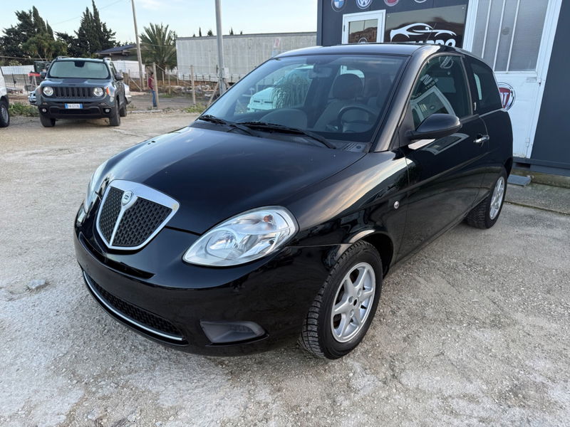 Lancia Ypsilon 1.2 Oro Giallo