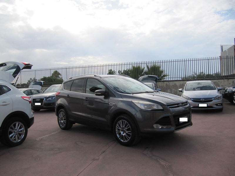 Ford Kuga 2.0 TDCI 140 CV 4WD Powershift Titanium