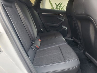 Audi A3 Sportback 35 TDI S line edition (18)