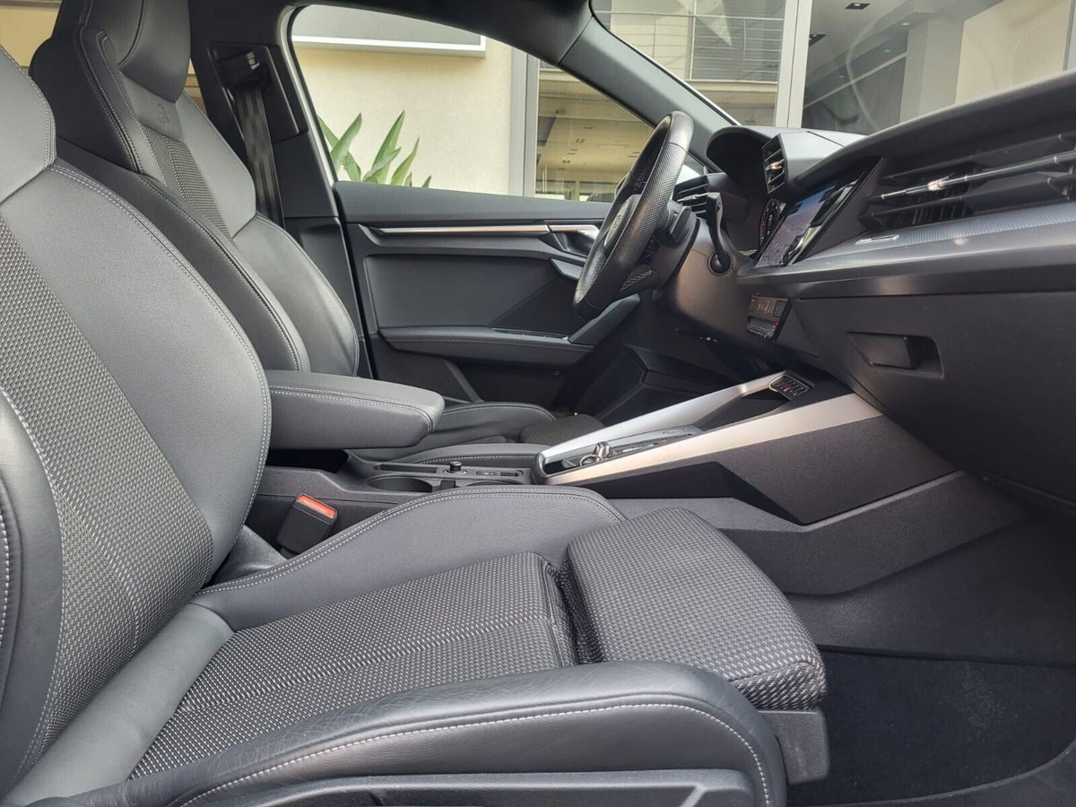 Audi A3 Sportback 35 TDI S line edition (19)