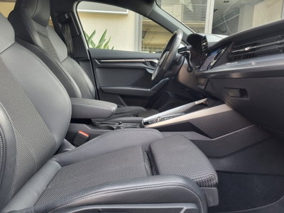 Audi A3 Sportback 35 TDI S line edition (19)