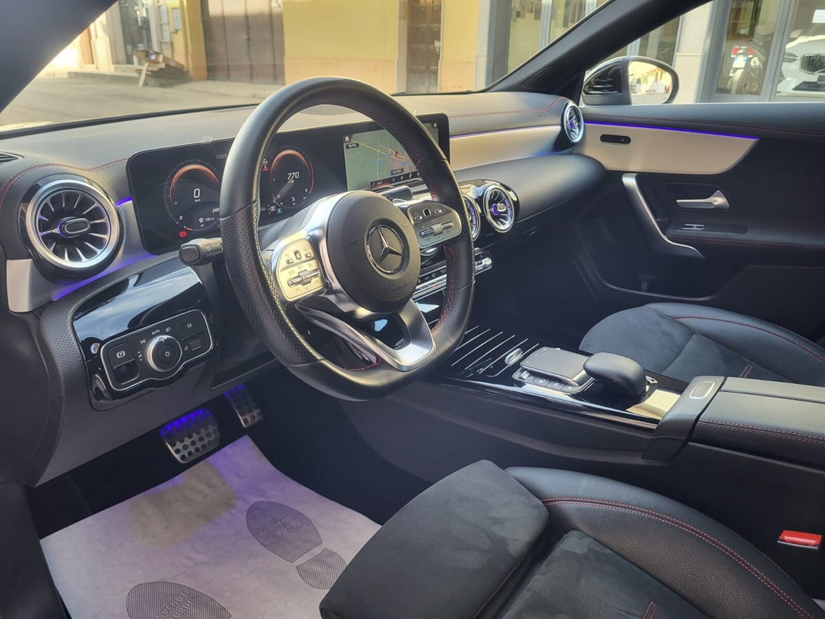 Mercedes-Benz CLA 200 d Automatic Premium (8)