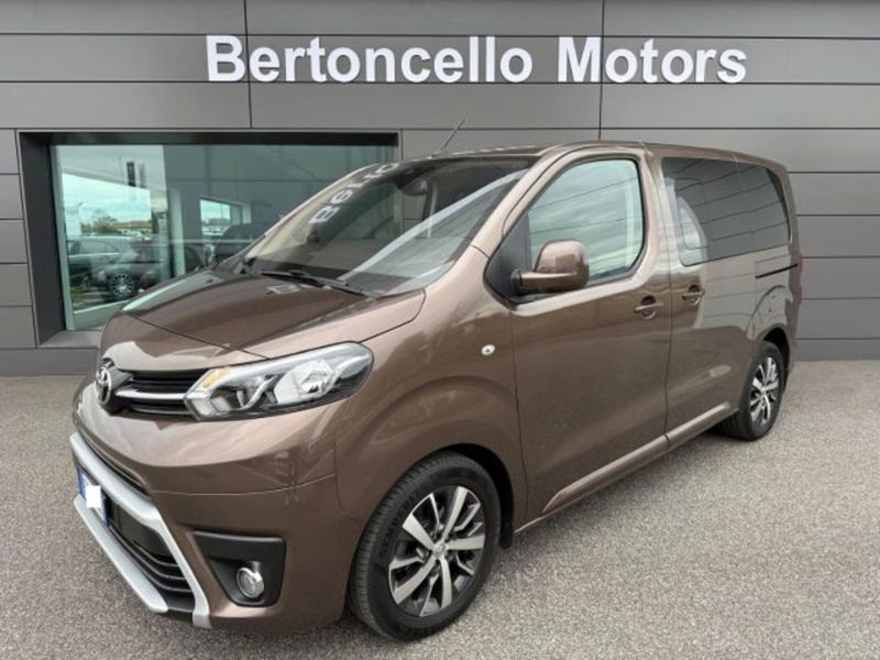 Toyota Proace Verso Verso 1.5D L0 D Executive