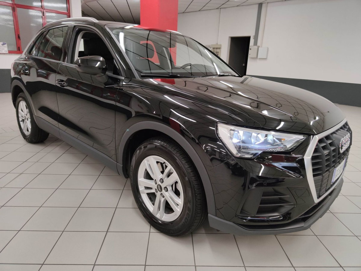 Audi Q3 Sportback 40 TFSI S tronic quattro edition (3)