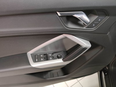 Audi Q3 Sportback 40 TFSI S tronic quattro edition (15)