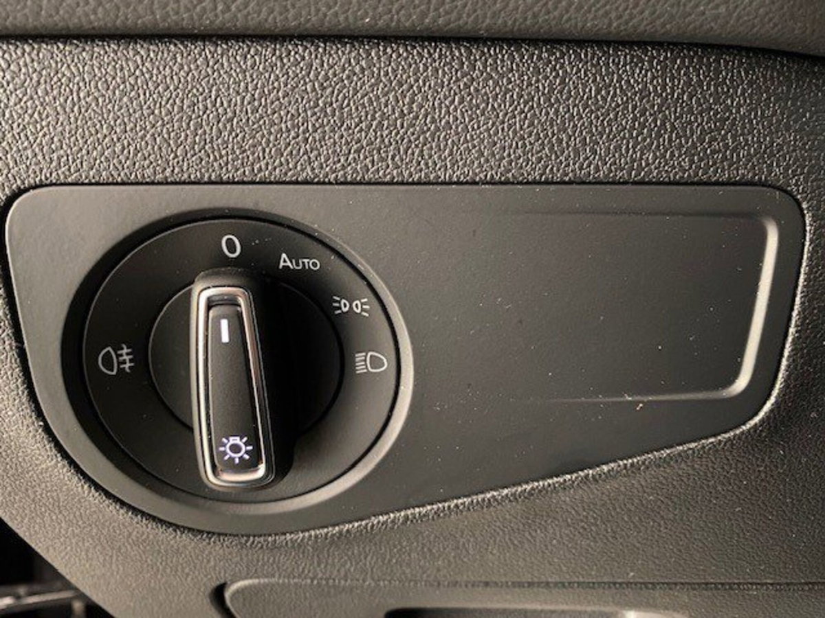 Volkswagen Tiguan 2.0 TDI 150 CV SCR DSG Life (10)