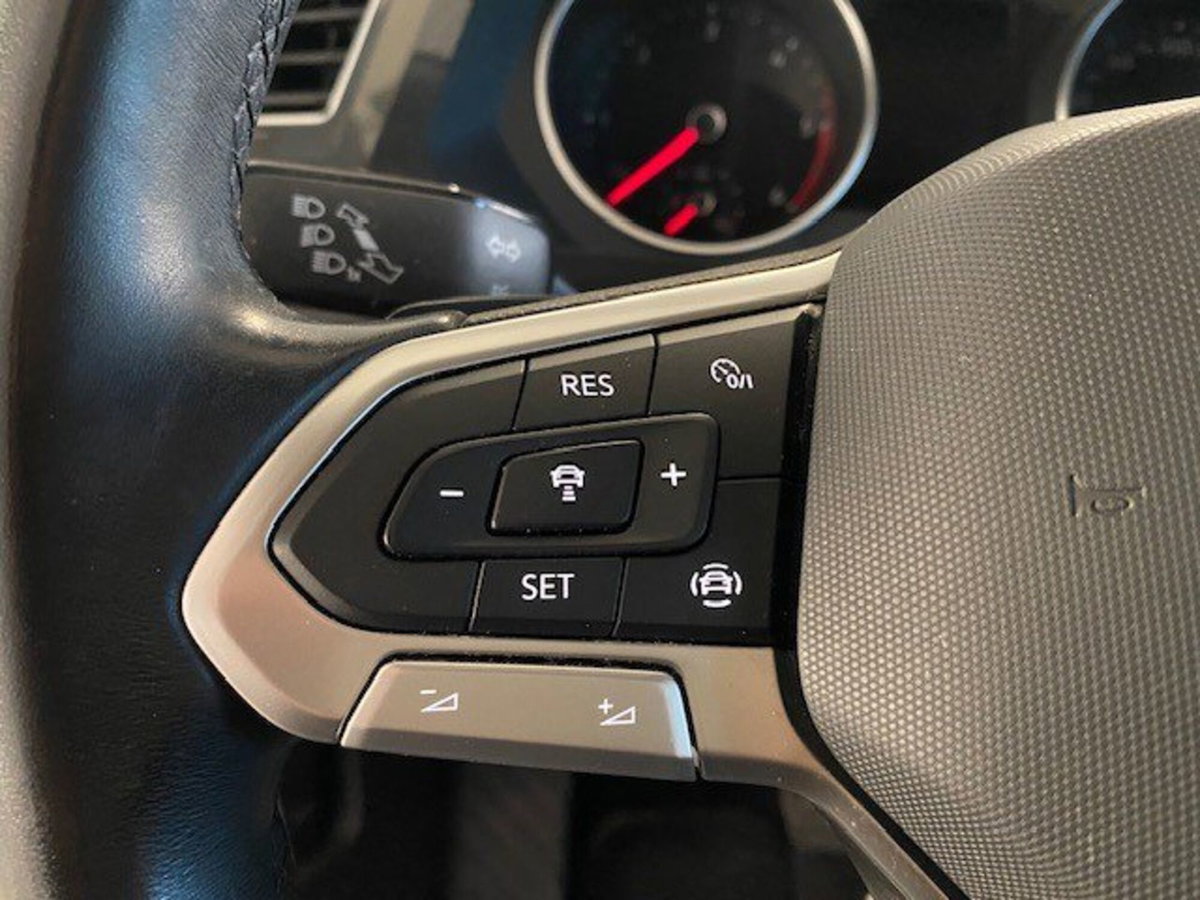 Volkswagen Tiguan 2.0 TDI 150 CV SCR DSG Life (17)