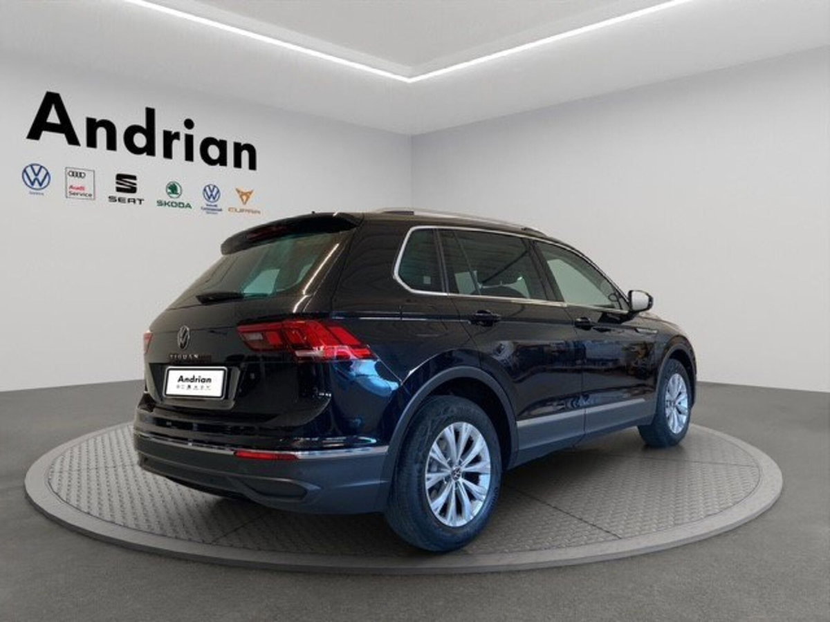 Volkswagen Tiguan 2.0 TDI 150 CV SCR DSG Life (3)