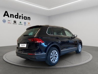 Volkswagen Tiguan 2.0 TDI 150 CV SCR DSG Life (3)