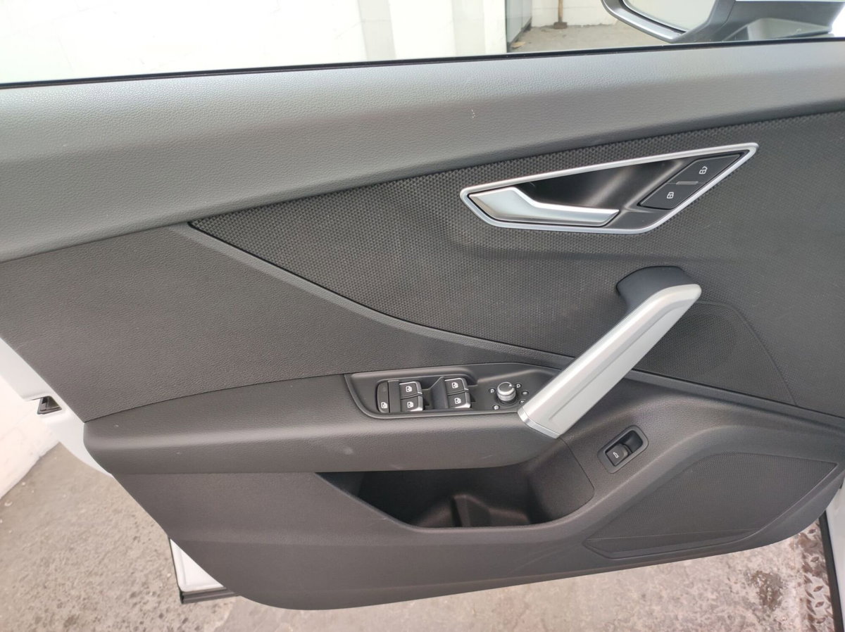 Audi Q2 Q2 30 TDI S tronic Business (11)