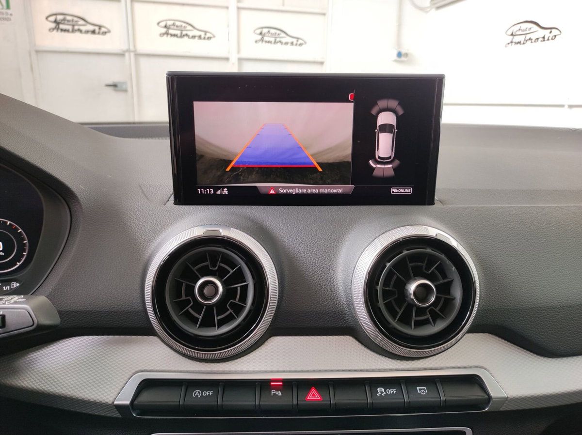 Audi Q2 Q2 30 TDI S tronic Business (17)