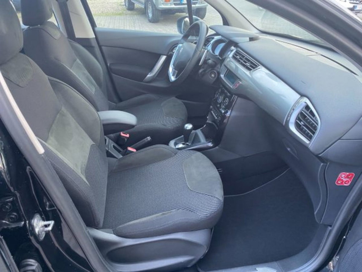 Citroen C3 1.6 e-HDi 90 airdream CMP6 Exclusive (8)