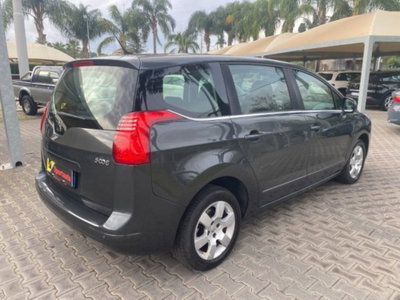 Peugeot 5008 1.6 HDi 115CV Business (4)