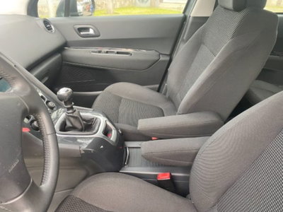 Peugeot 5008 1.6 HDi 115CV Business (7)