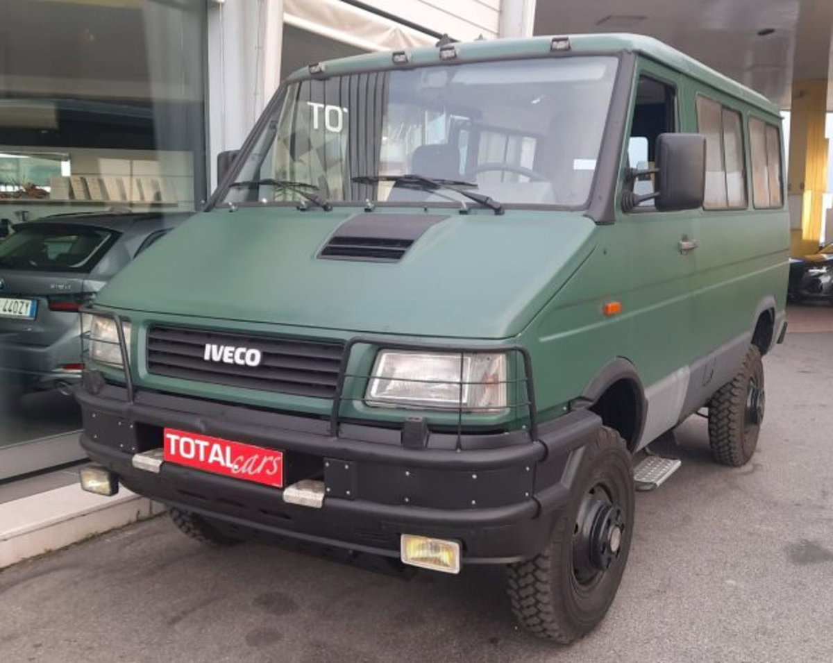 Iveco Daily Furgone 40.10 W 2.5 TD Combi L 4x4 Classic