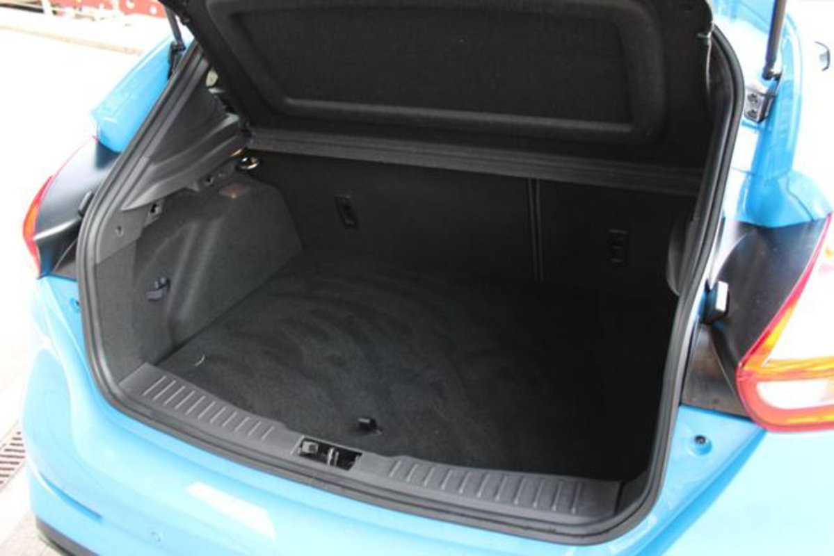 Ford Focus 2.3 350 CV AWD RS Track Edition (16)