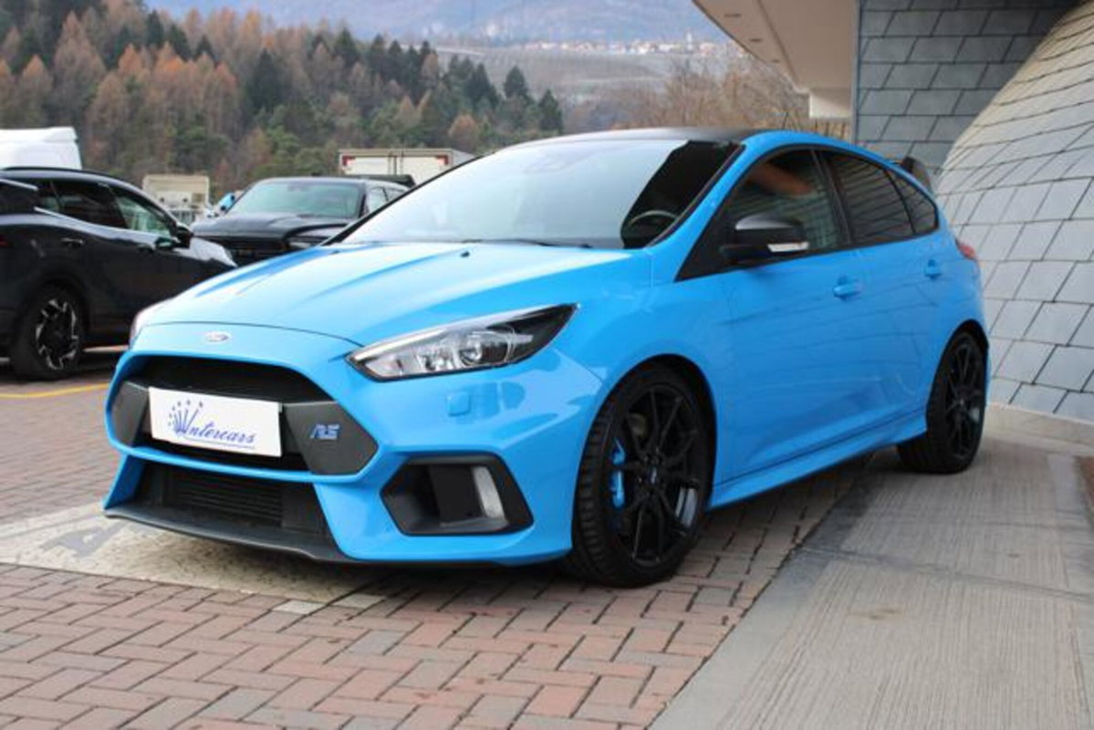 Ford Focus 2.3 350 CV AWD RS Track Edition (5)