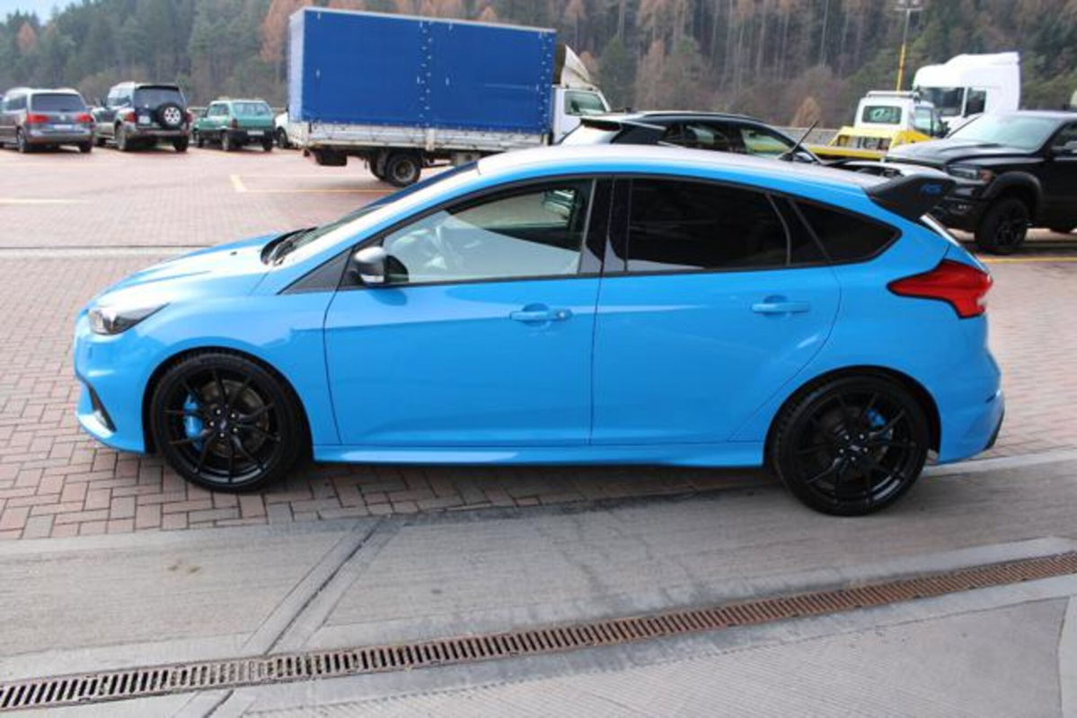 Ford Focus 2.3 350 CV AWD RS Track Edition (9)