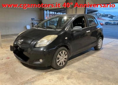 Toyota Yaris 1.3 5 porte Sol usata