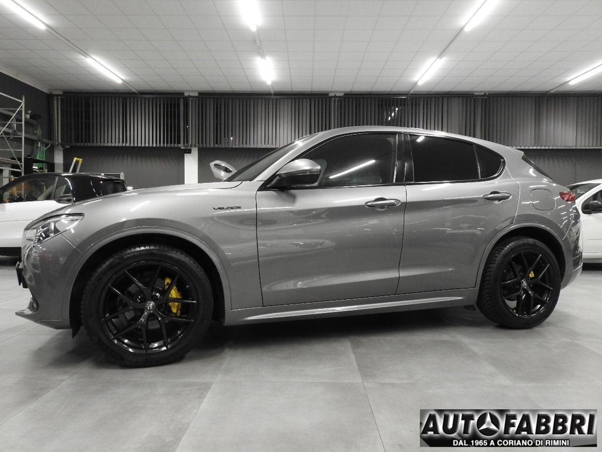 Alfa Romeo Stelvio Stelvio 2.2 Turbodiesel 210 CV AT8 Q4 Veloce (2)