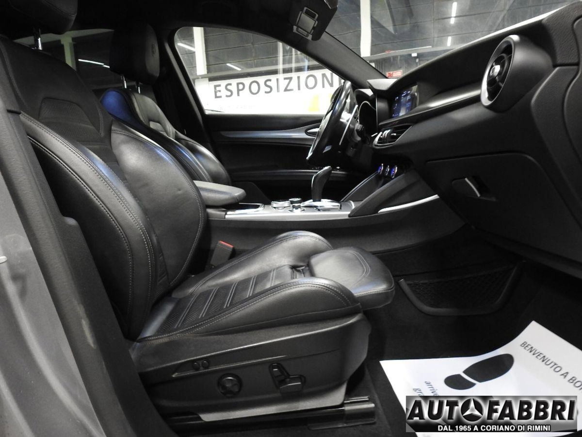 Alfa Romeo Stelvio Stelvio 2.2 Turbodiesel 210 CV AT8 Q4 Veloce (17)