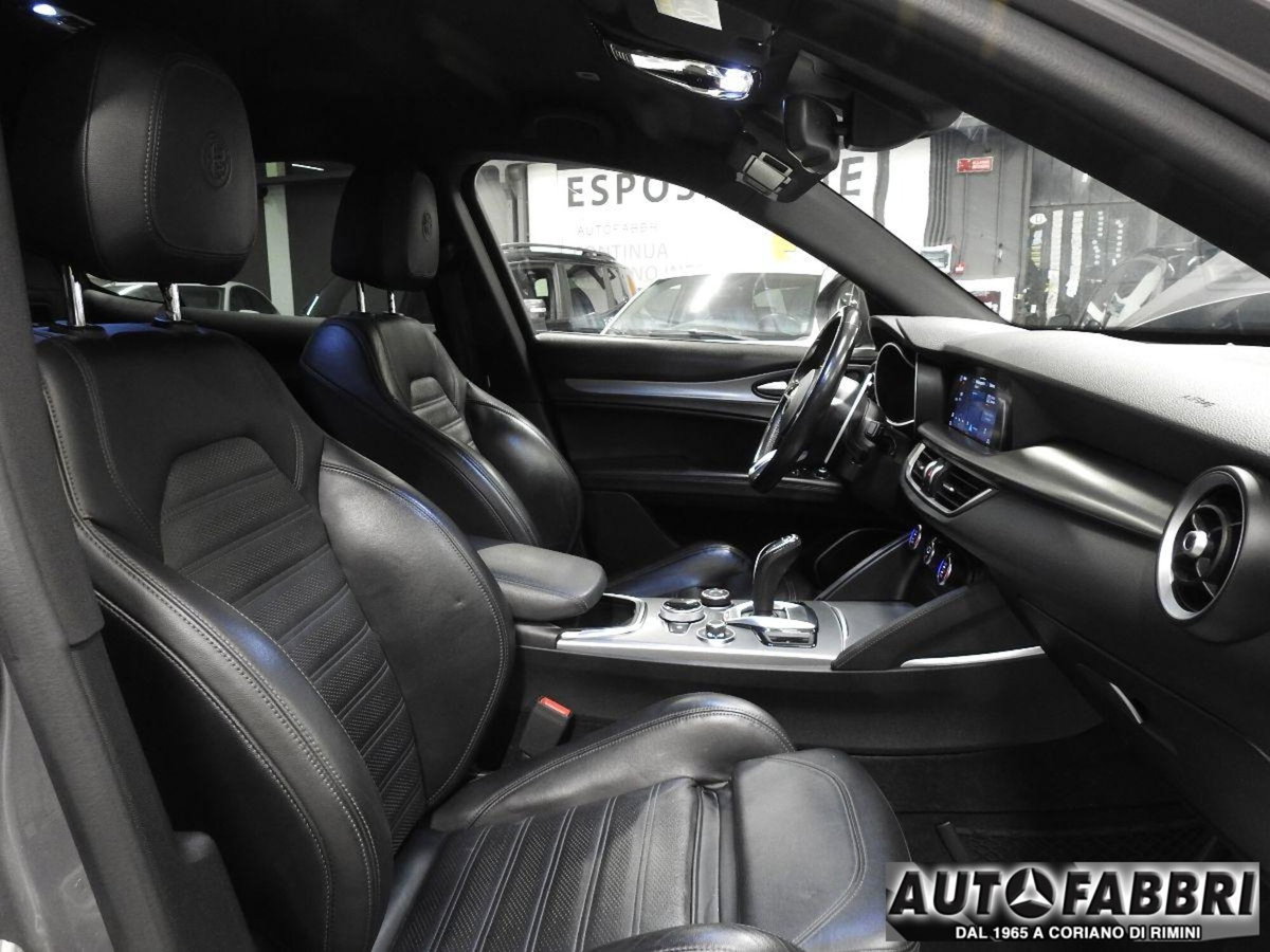 Alfa Romeo Stelvio Stelvio 2.2 Turbodiesel 210 CV AT8 Q4 Veloce (18)