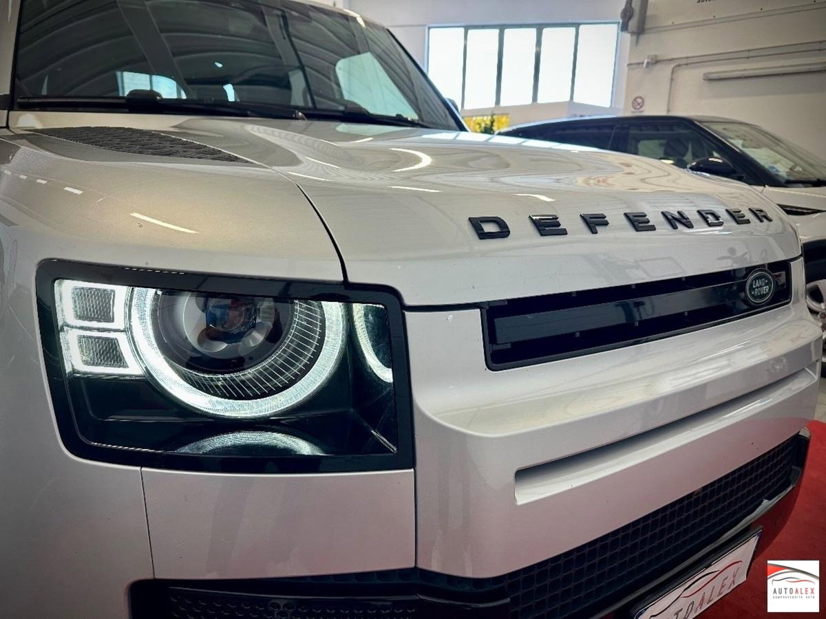 Land Rover Defender 110 3.0d i6 mhev S awd 200cv auto (11)