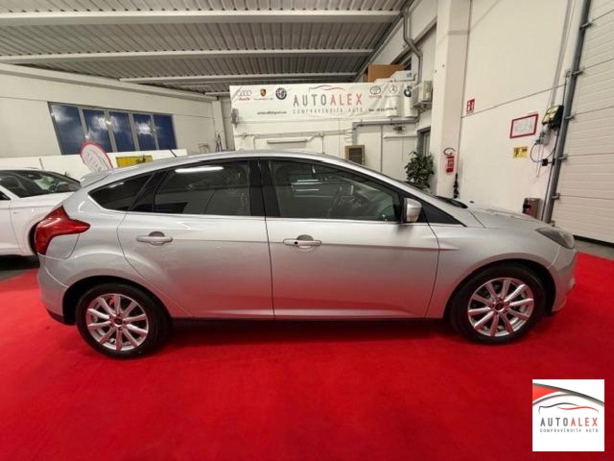 Ford Focus 1.6 TDCi 95 CV Titanium (14)