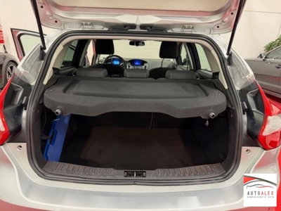 Ford Focus 1.6 TDCi 95 CV Titanium (17)