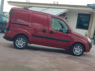 Fiat Doblò 1.9 MJT 105 CV Active (8)