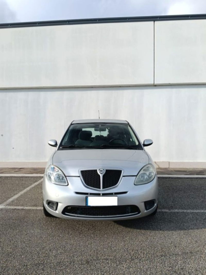 Lancia Ypsilon 1.2 Argento