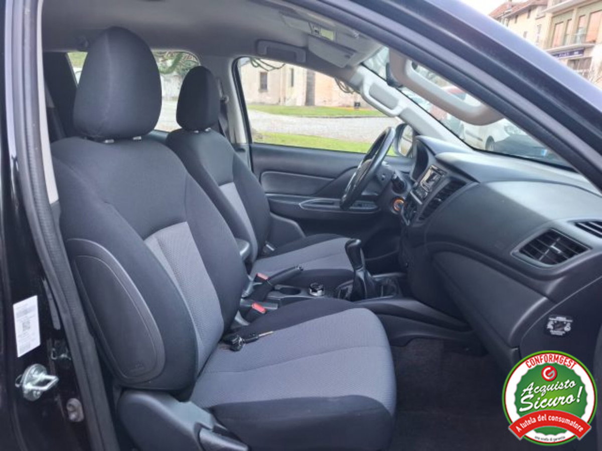 Mitsubishi L200 2.3 D Double Cab 4x4 Easy Select Invite Connect (10)