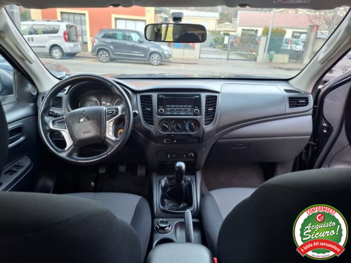 Mitsubishi L200 2.3 D Double Cab 4x4 Easy Select Invite Connect (12)
