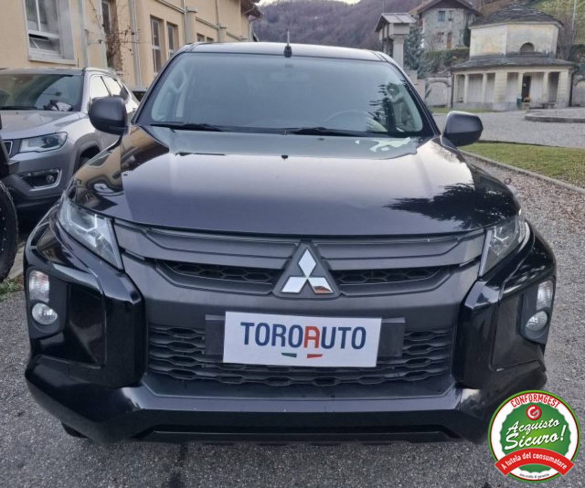 Mitsubishi L200 2.3 D Double Cab 4x4 Easy Select Invite Connect (2)