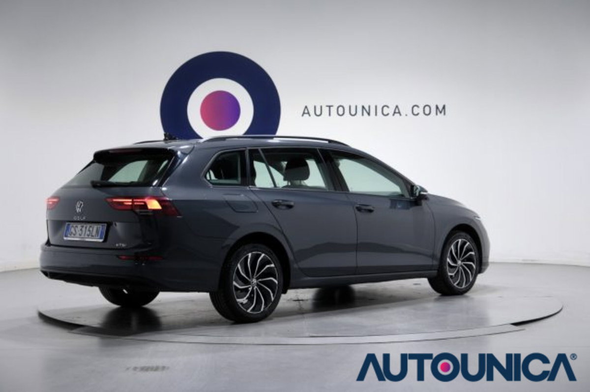 Volkswagen Golf Variant 1.0 eTSI EVO DSG Life (15)