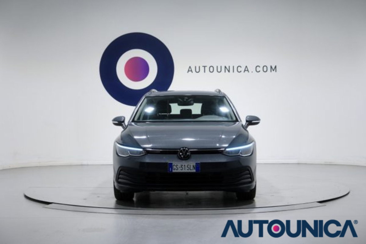Volkswagen Golf Variant 1.0 eTSI EVO DSG Life (2)