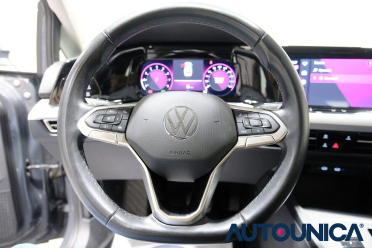 Volkswagen Golf Variant 1.0 eTSI EVO DSG Life (7)